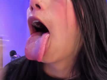 Kimberlyvillalobos Chaturbate stream image from December 19, 2025