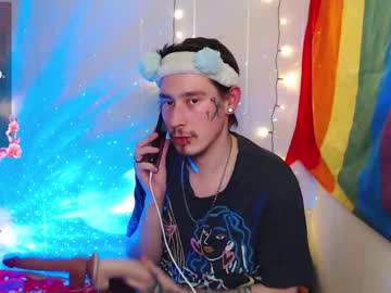 Alexwolfmoto Chaturbate stream image from December 19, 2025