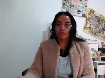 Alia054 Chaturbate stream image from December 19, 2025