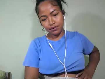 Angelice33 Chaturbate stream image from December 19, 2025