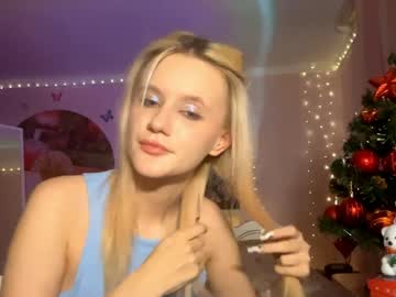 Bebravee Chaturbate stream image from December 19, 2025
