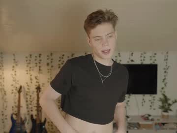 Rusbradpitt Chaturbate stream image from December 19, 2025