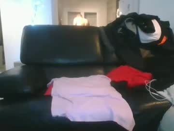 Benbare13 Chaturbate stream image from December 19, 2025