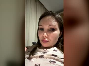 Evesib Chaturbate stream image from December 19, 2025