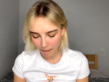 Paztumminello Chaturbate stream image from December 19, 2025