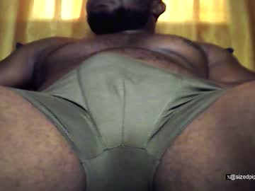 Sizedpiper Chaturbate stream image from December 19, 2025