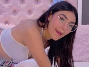 Violetblazee Chaturbate stream image from December 19, 2025