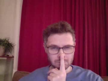 Kinksubbydubby Chaturbate stream image from December 19, 2025
