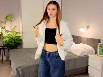 Lisaajimenez Chaturbate stream image from December 19, 2025