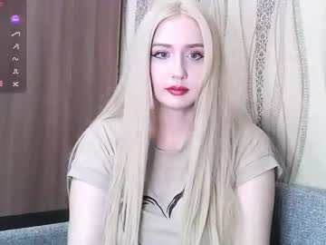 Nikki_Roseana Chaturbate stream image from December 19, 2025