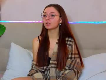 Beverlywallace Chaturbate stream image from December 19, 2025