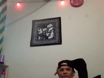 Damienversace Chaturbate stream image from December 19, 2025
