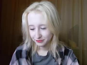 Angelkortright Chaturbate stream image from December 19, 2025