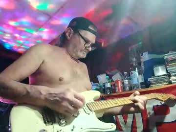 Notflamingfart Chaturbate stream image from December 19, 2025