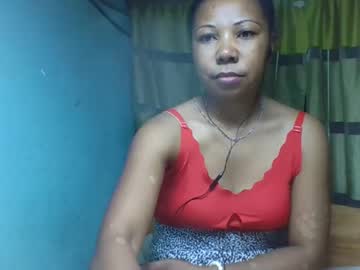 Viviane0812 Chaturbate stream image from December 19, 2025