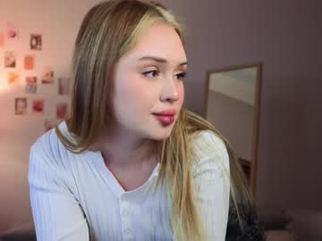 Betterdayswithme Chaturbate stream image from December 19, 2025