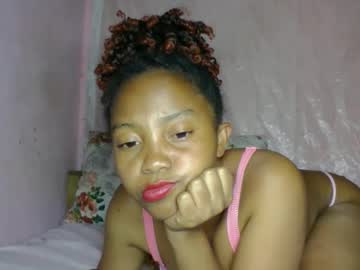 Khaissa Chaturbate stream image from December 19, 2025