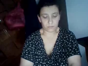 Alma_Amy Chaturbate stream image from December 19, 2025
