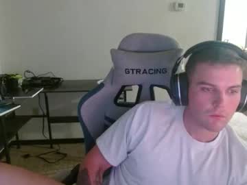 Lunk3232 Chaturbate stream image from December 19, 2025