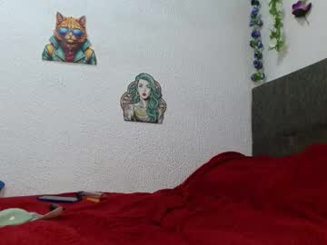 Curlybutterfly Chaturbate stream image from December 19, 2025