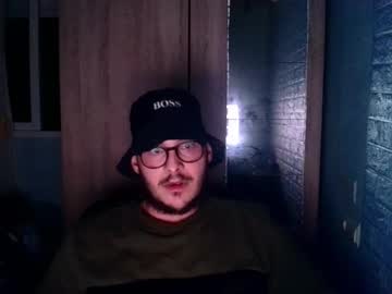 Younromki Chaturbate stream image from December 19, 2025