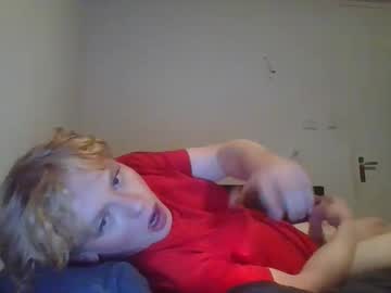 Femboysluttt889023 Chaturbate stream image from December 20, 2025