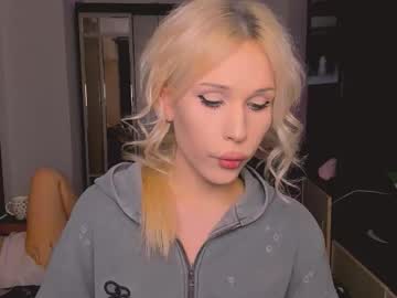 Kristialsoopp Chaturbate stream image from December 20, 2025