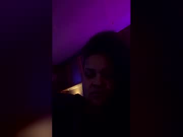 Creamy_Caramel_Kisses Chaturbate stream image from December 20, 2025