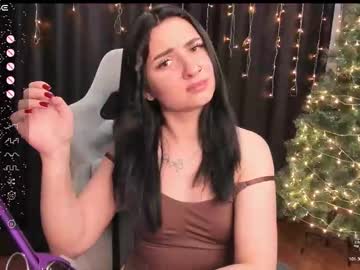 Flufyfoxx Chaturbate stream image from December 20, 2025