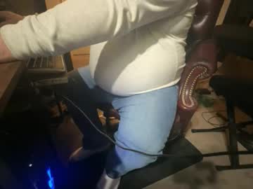 Nmedge2cum Chaturbate stream image from December 20, 2025
