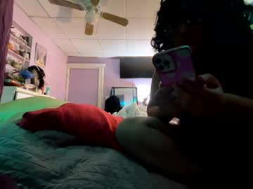 Nesiaj21 Chaturbate stream image from December 20, 2025