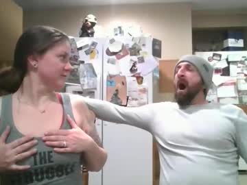 Creeksidecouple Chaturbate stream image from December 20, 2025