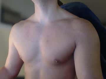 Idosis Chaturbate stream image from December 20, 2025