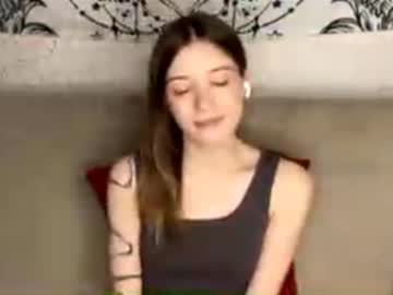 Dellisifuentes Chaturbate stream image from December 20, 2025