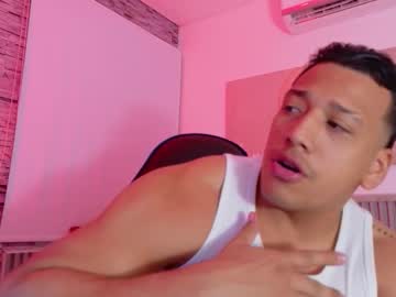 Tom_Muscle1 Chaturbate stream image from December 20, 2025