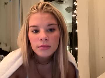 Mallorybbaby Chaturbate stream image from December 20, 2025
