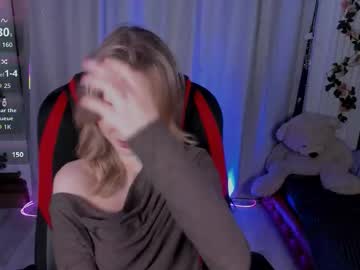 Ellabloom Chaturbate stream image from December 20, 2025