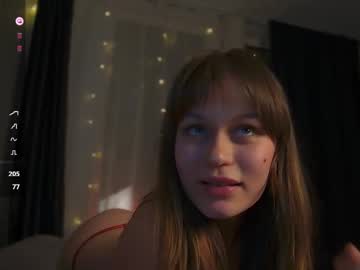 Britney_Elfie Chaturbate stream image from December 20, 2025
