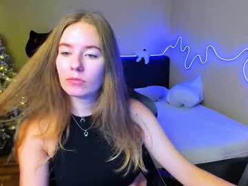Emilyy____ Chaturbate stream image from December 20, 2025