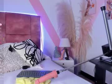 Isabella_Whiite Chaturbate stream image from December 20, 2025