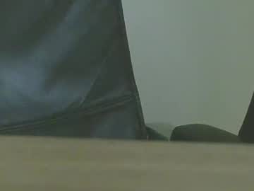 Gregorisnik5 Chaturbate stream image from December 20, 2025