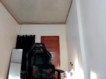 Petite_Sexycum Chaturbate stream image from December 20, 2025