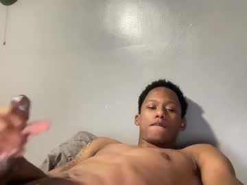 Letmeeatup Chaturbate stream image from December 20, 2025
