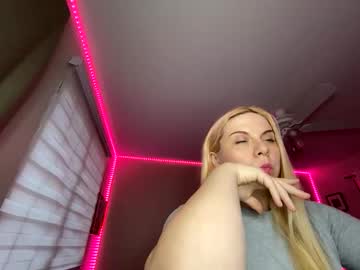 Amandainbloom Chaturbate stream image from December 20, 2025