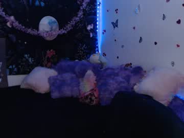 April_L6 Chaturbate stream image from December 20, 2025