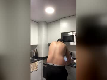 Italocalvinoo Chaturbate stream image from December 21, 2025