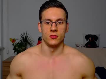Zeinmiracles Chaturbate stream image from December 21, 2025