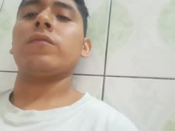 Basic2001 Chaturbate stream image from December 21, 2025
