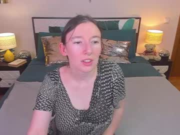 Catherinewalls Chaturbate stream image from December 21, 2025