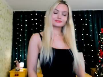 Lexilure Chaturbate stream image from December 21, 2025